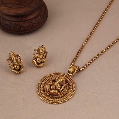 fe42bd7932789305dc73a67c3a51404e (1)